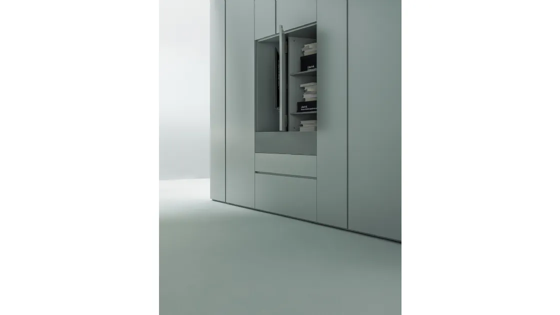 Mobile armadio con Porta Tv girevole in laccato opaco di Caccaro