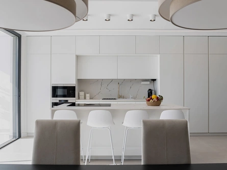 Cucina Moderna con isola All-Around D20 Total White di Doimo Cucine